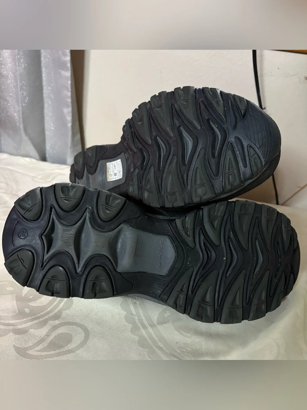 Sketchers Men's Black Steel Toe Work Shoes size 12